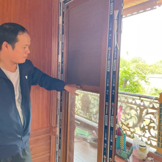 Rèm Tổ Ong Cách Nhiệt Hai Chiều Cho Cửa Kính Hiện Đại